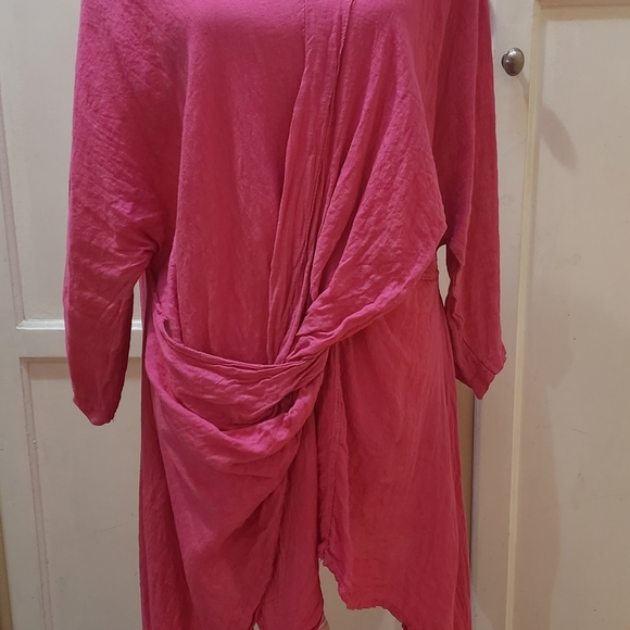 Bella Amore Women's Twisted Waist Tunic - Picture 4 of 10